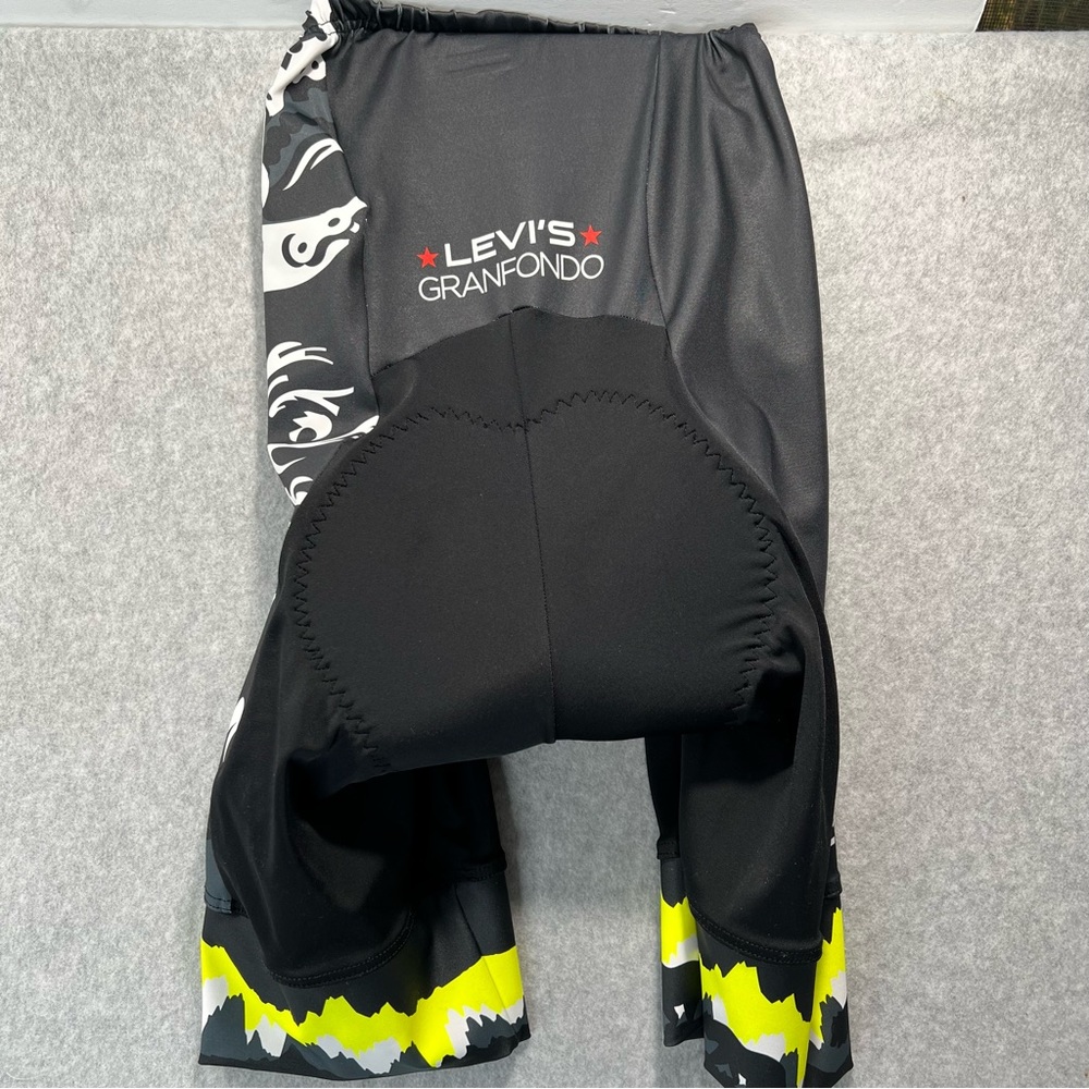 Capo Mens cycling shorts Levi’s Granfondo cycling shorts Mens XS excellent cond.